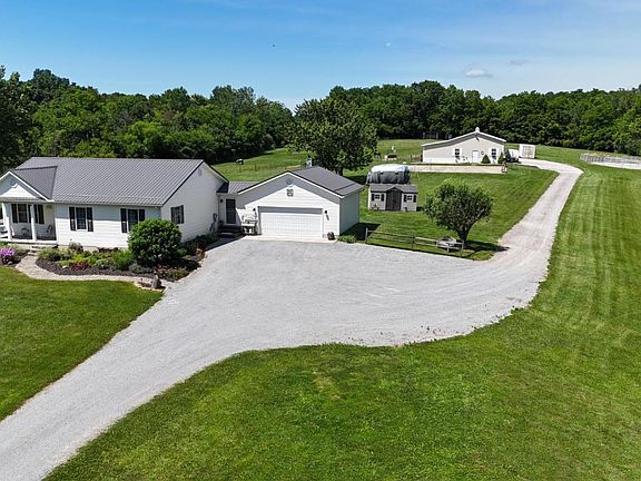 5th image of 8024 Hightop Rd