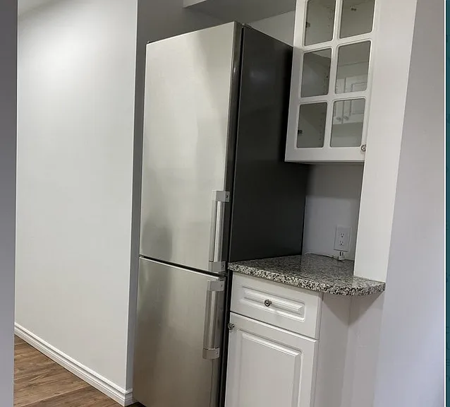 64 Duchess Ave #1 — Photo 9