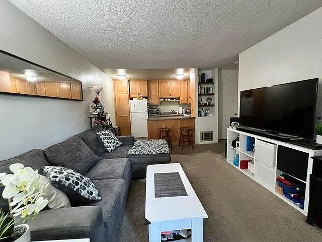6394 Rancho Mission Rd — Photo 4