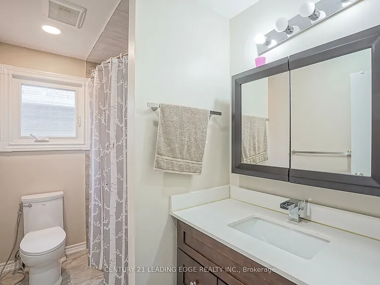 29 Junewood Cres #UPPER — Photo 24