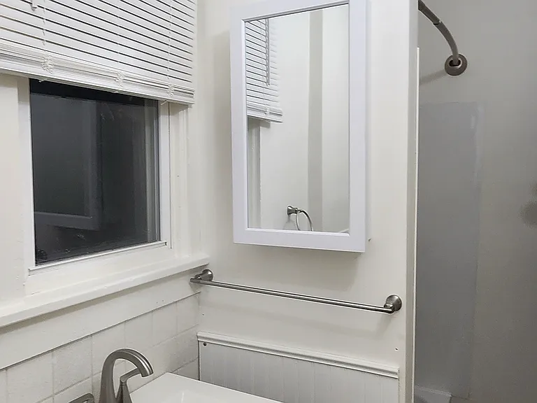 22 Marion St #D — Photo 4