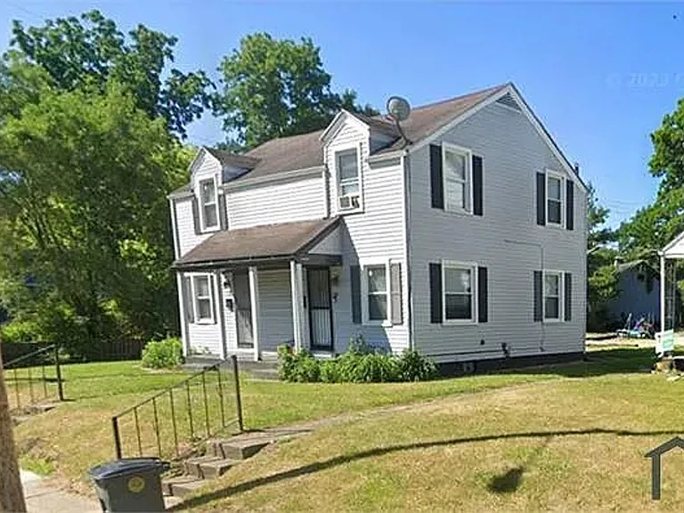 129 Laporte Ave — Photo 7