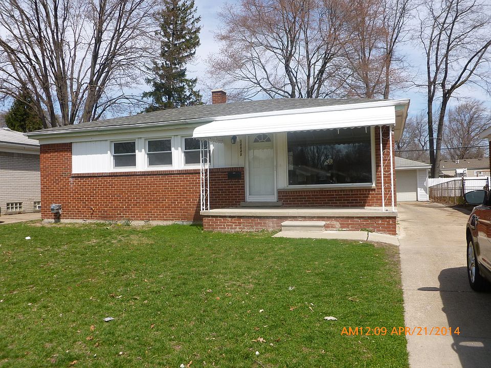 1st image of 34848 Melton St