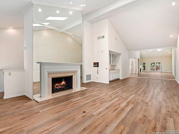 2nd image of 8000 DONORE PL #36