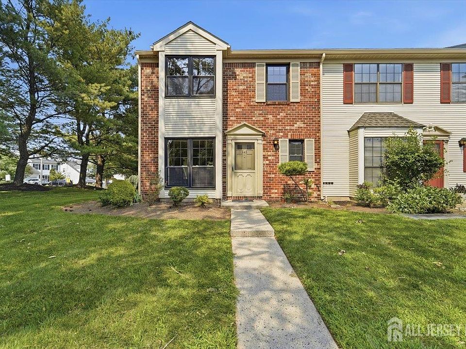 1st image of 543 Manchester Ct