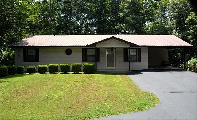 1st image of 200 Roseland Dr