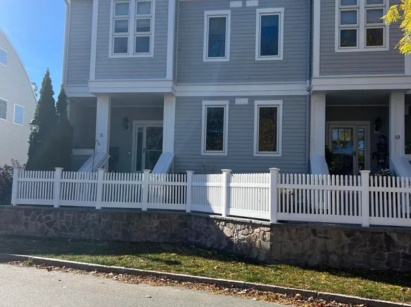 11 Abbey Road #4, Brunswick, ME 04011