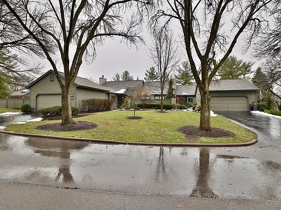 2nd image of 5 Woodcreek Dr