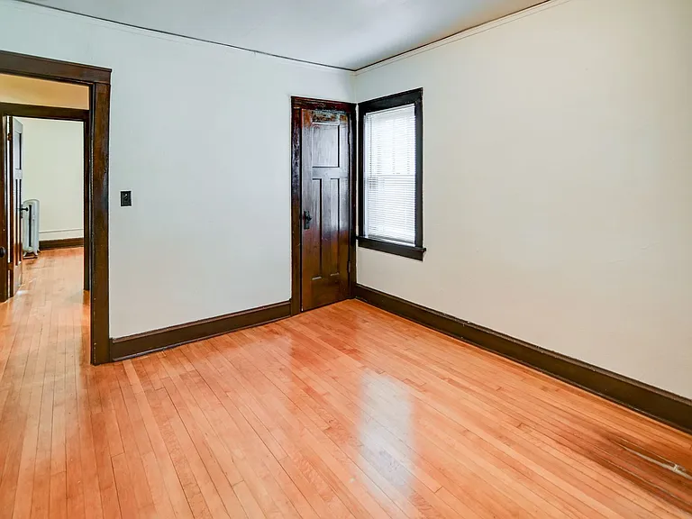 2801 Monroe St — Photo 8