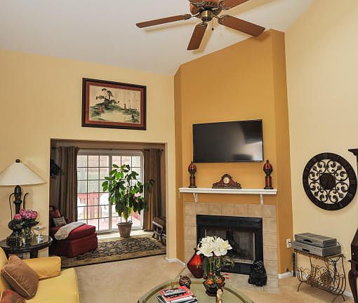 2nd image of 20 Cherrywood Cir #120