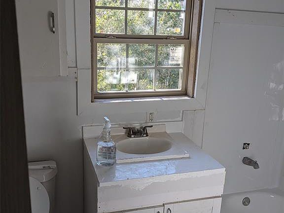 4th image of 4307 Marshall Dr #A