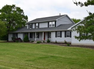 3109 Capodice Rd, Bloomington, IL 61705