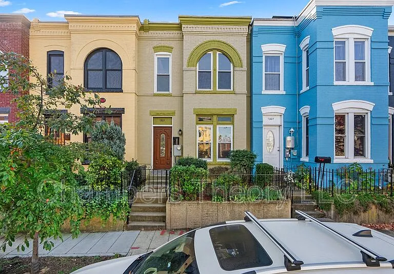 1309 Emerald St NE — Photo 4