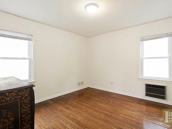4th image of 80-60 265th St