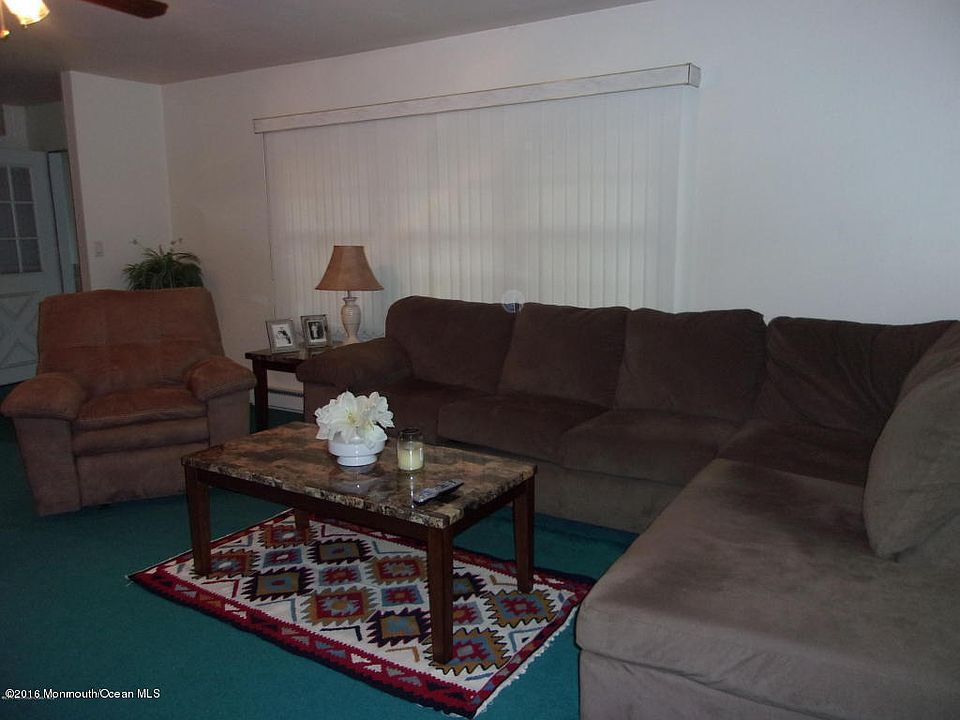 1st image of 947A Aberdeen Dr