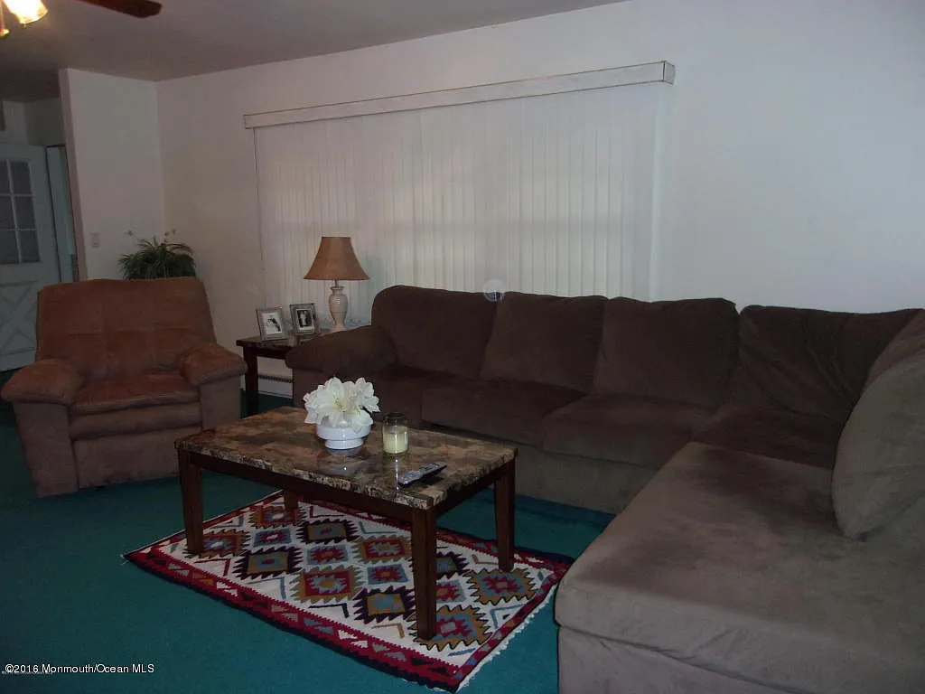 947A Aberdeen Dr photo 1