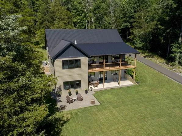 6326 E Bluff Dr, Penn Yan, NY 14527