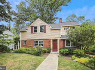 3304 Circle Hill Rd, Alexandria, VA 22305