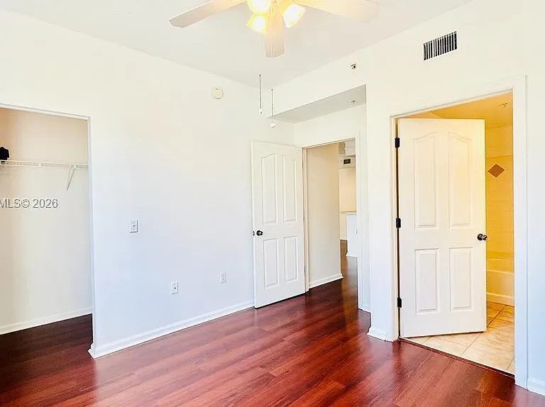 2304 Myrtlewood Cir E #304 — Photo 11