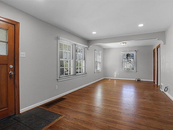 4th image of 3518 Eastridge Ln