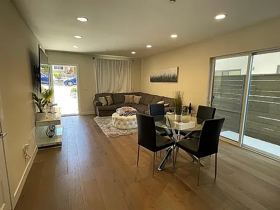 3098 Rockview Pl — Photo 8