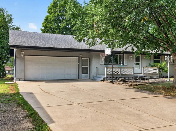 13848 Crosstown Dr NW, Andover, MN 55304