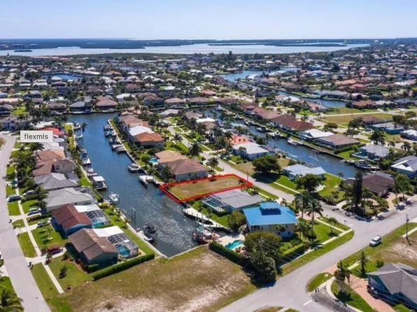 1528 Kingston Ct, Marco Island, FL 34145