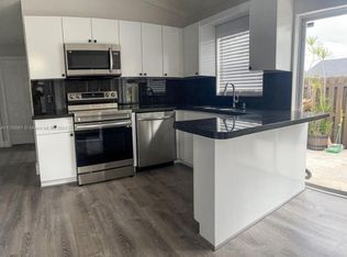 8052 SW 157th Pl, Miami, FL 33193
