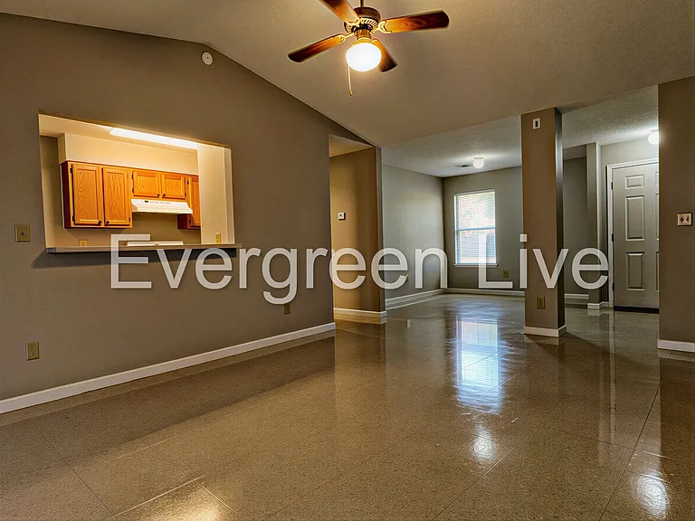 105 Celestin Ct — Photo 4