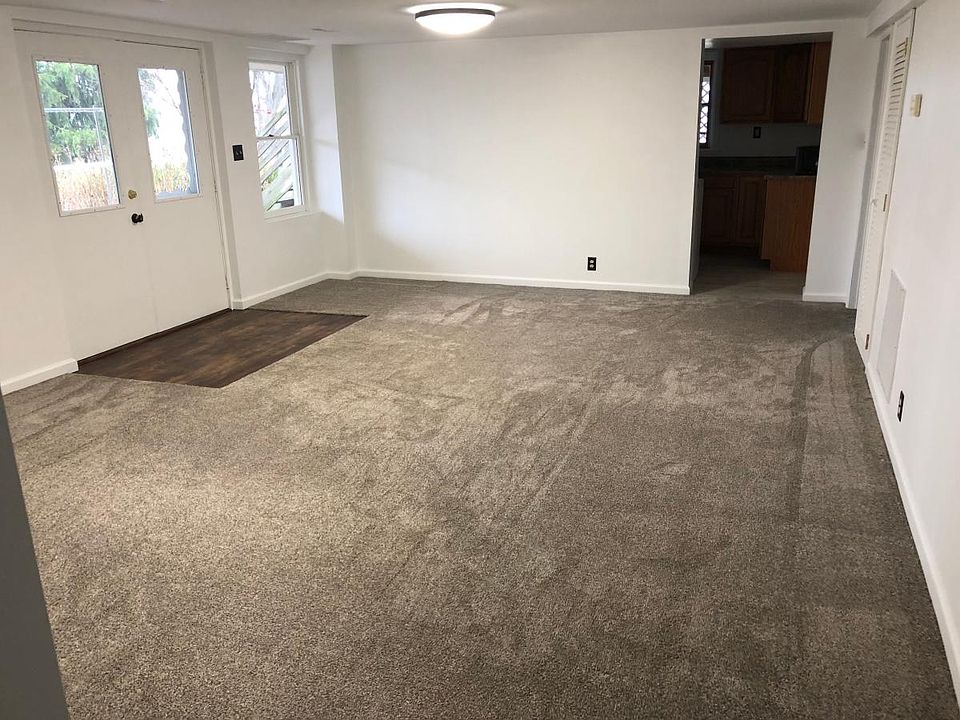 1st image of 4 Whites Mill Dr APT B
