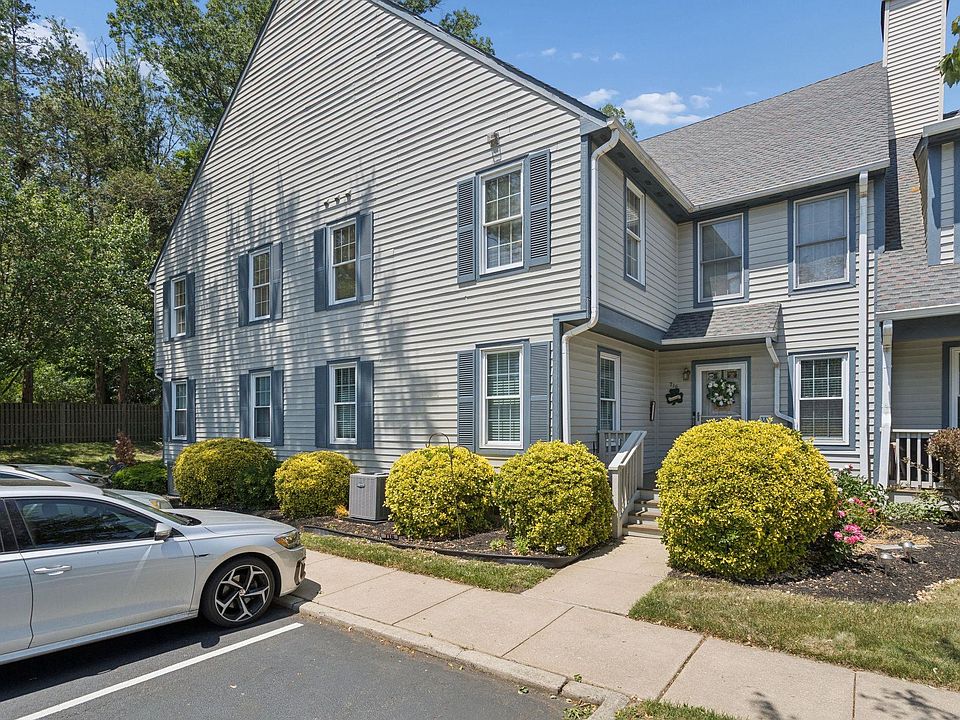 1st image of 716 Westfield Dr