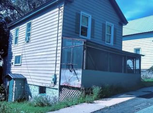 8 Ridge Ln, Port Henry, NY 12974