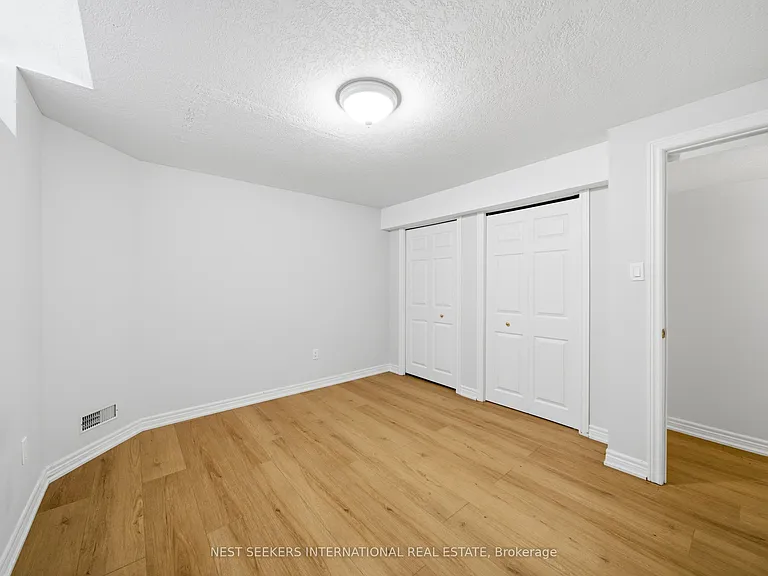 139 Bellamy Cres #LOWER — Photo 15