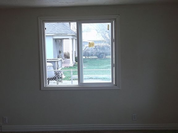 5th image of 51 W Stratford Ave