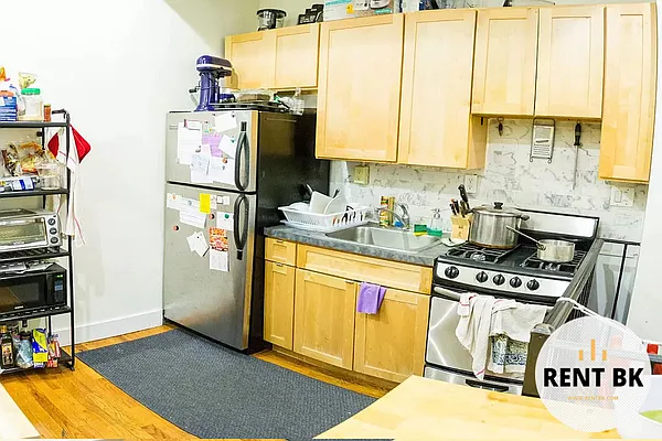 Rented by RENTBK LLC | media 2