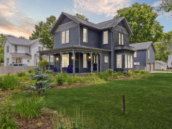 708 E 4th Ave, Brodhead, WI 53520
