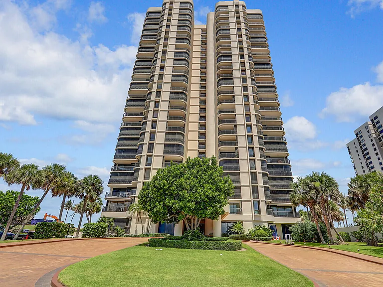 5380 N Ocean Dr #18J — Photo 69