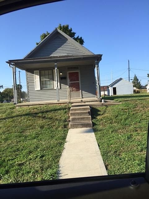 1st image of 553 E Water St
