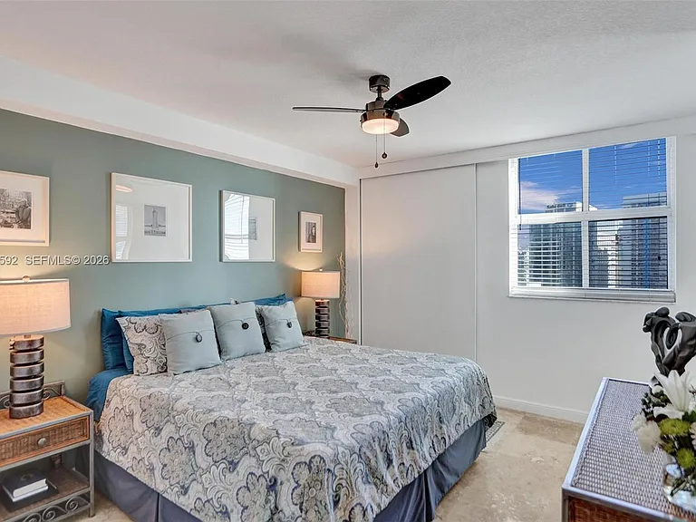 1250 S Miami Ave #2702 — Photo 14