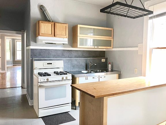 5th image of 2250 N Kimball Ave