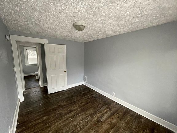 5th image of 229 Lahoma St