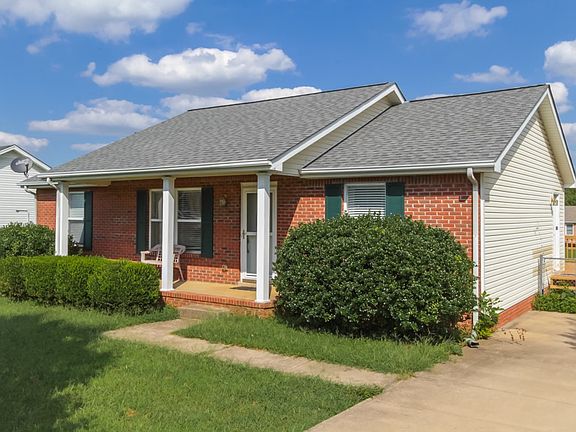 4th image of 1305 Chucker Dr