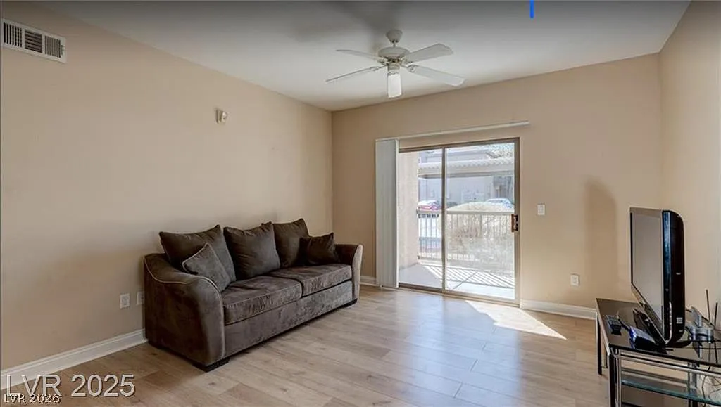 1 bed, 1.0 bath, 783 sqft, $1,400 — Photo 3