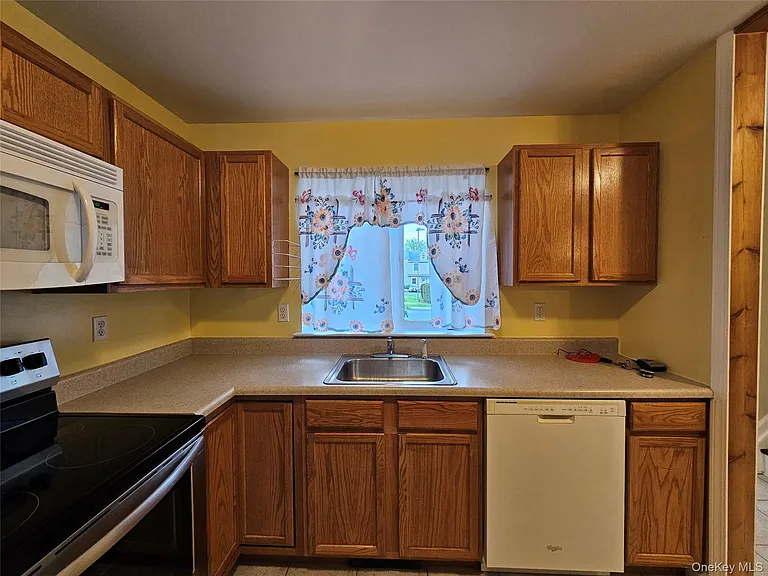 100 Boniface Dr #15D — Photo 5