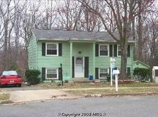 13821 Londonderry Ct, Woodbridge, VA 22193