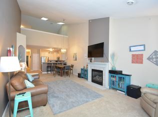 W206N16737 Blackberry Cir, Jackson, WI 53037