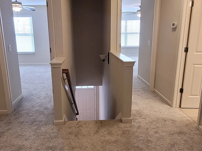 218 Windsor Chase Ct — Photo 11