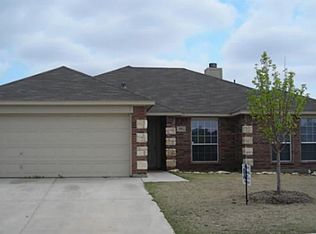 972 Crowder Dr, Crowley, TX 76036