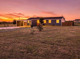 2709 County Road 463, Elgin, TX 78621