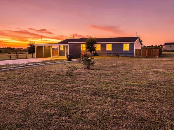2709 County Road 463, Elgin, TX 78621